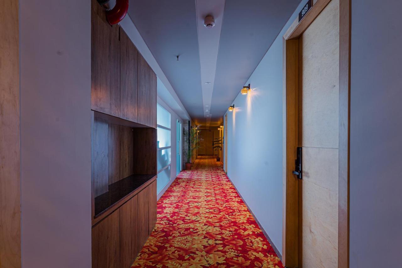 Hotel The Grand Heaven Gandhinagar Exterior photo